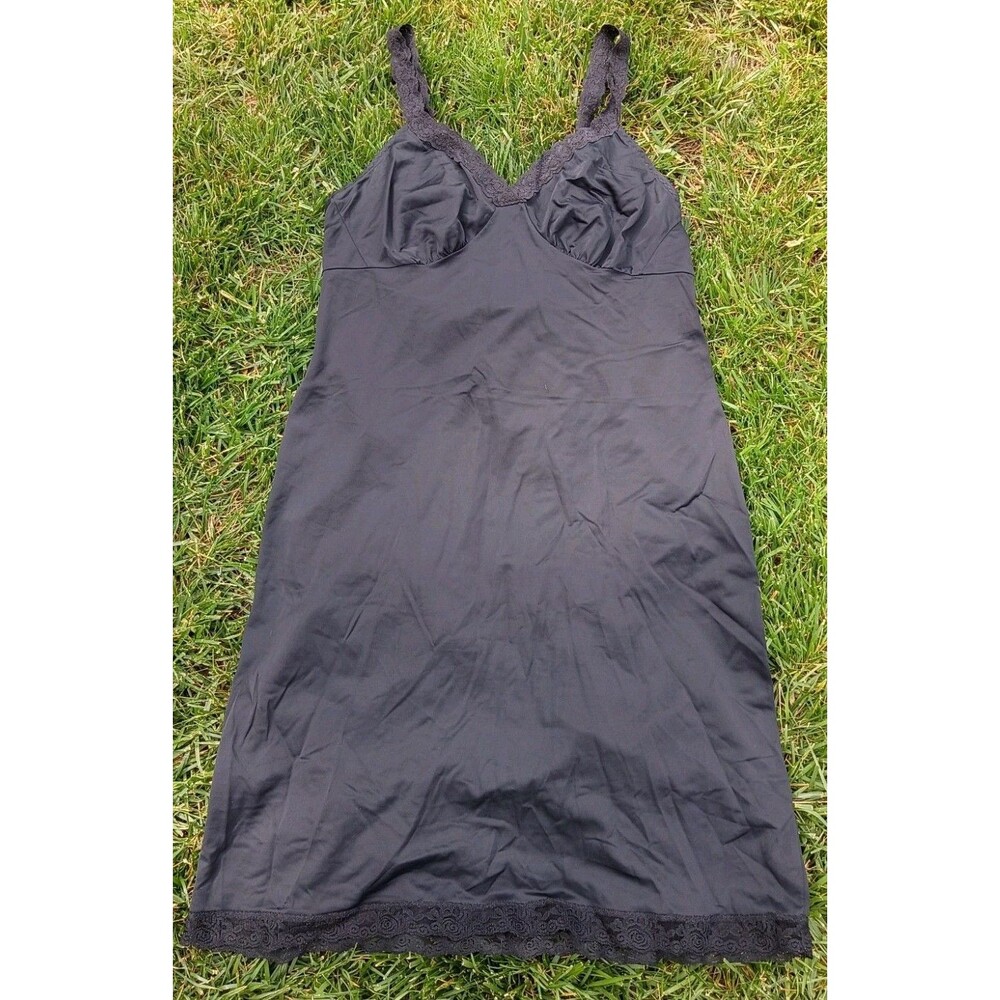 90's Vintage Cabernet Black Lace Trim Slip Whimsigoth Slip Dress - Size 36 / 26"